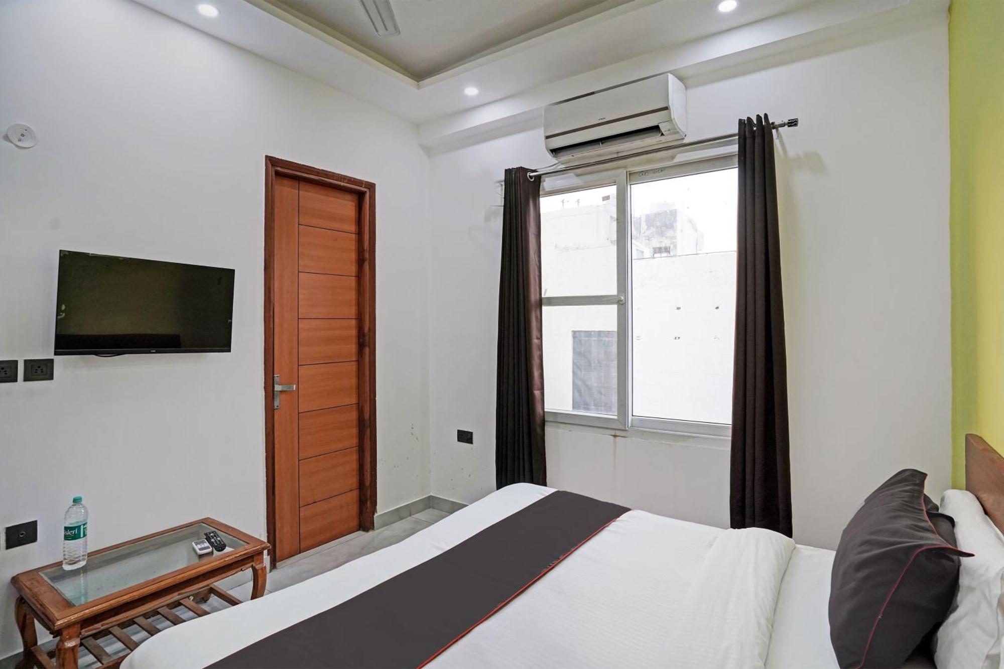 Hotel O Golden Admire Noida Ngoại thất bức ảnh